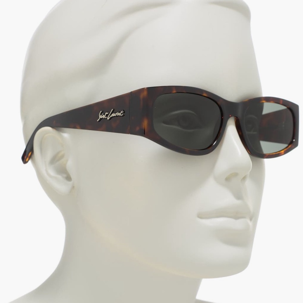 YSL sunglasses barely used comes with case